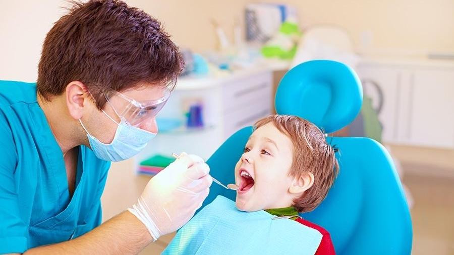 استفاده از وایت برد شیشه ای در مراکز دندانپزشکی