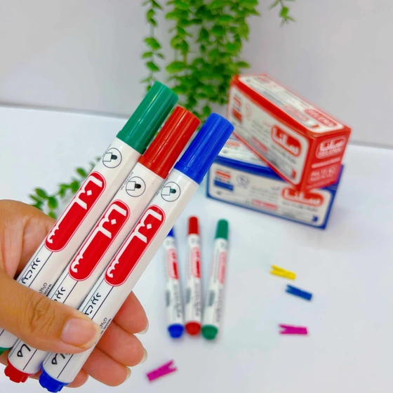 ماژیک وایت برد سلنا بسته 12عددی